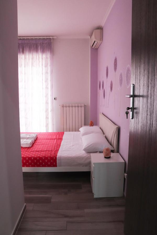B&B Francesco Fly Napoli Bagian luar foto